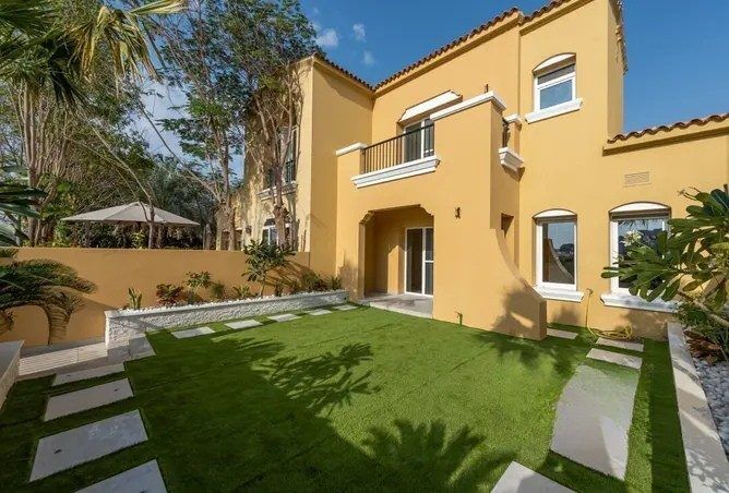 Redesigned garden and landscaping after renovation — Palmera 4 villa, Arabian Ranches